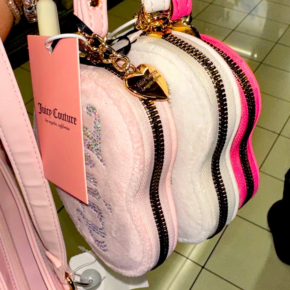 3 Viral juicy couture velour heart wallet bundle